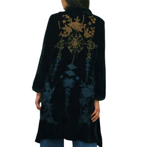 137. NWT WOMENS KYLA SEO S (FIT XL) DETAIL JACKET